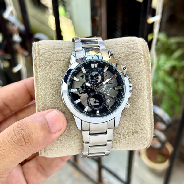 Edific_e World Map Series – EFR 303